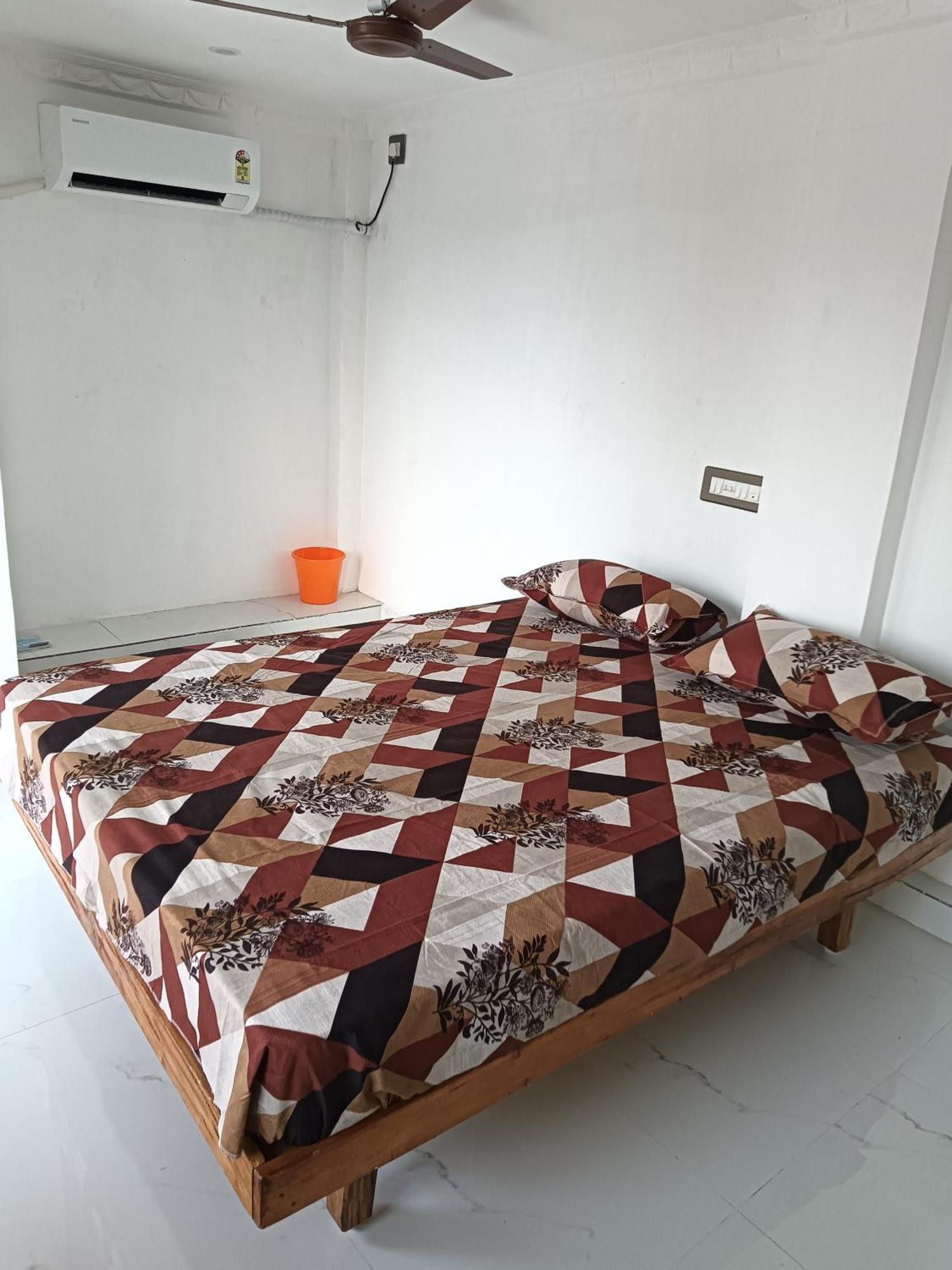 Vmg Vinayaga Residency 호텔 Tiruchchendūr 외부 사진
